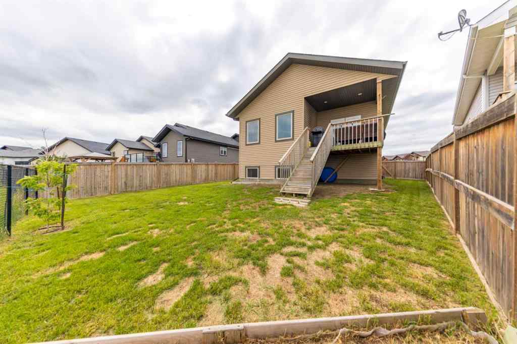 MLS® A2237075 - 4007 41 Avenue  in Larsen Grove Lloydminster, Residential