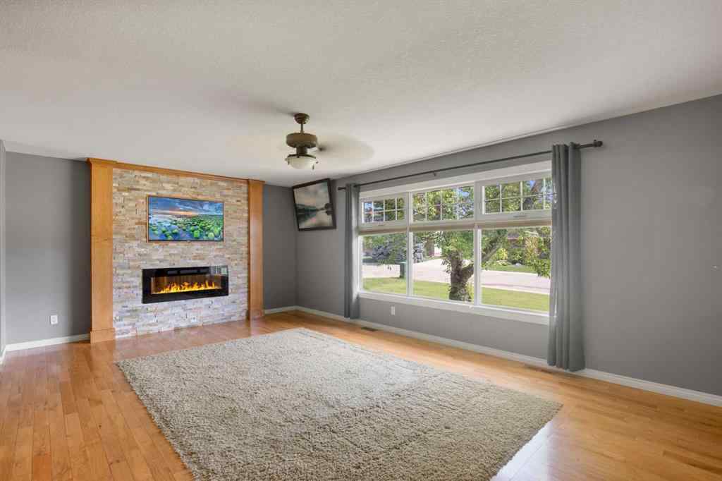 MLS® A2237077 - 255 Piper Drive  in Pines Red Deer, Residential
