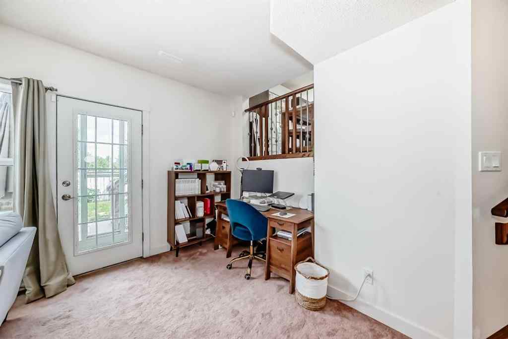 MLS® A2237084 - 60 Sunlake Road SE in Sundance Calgary, Residential