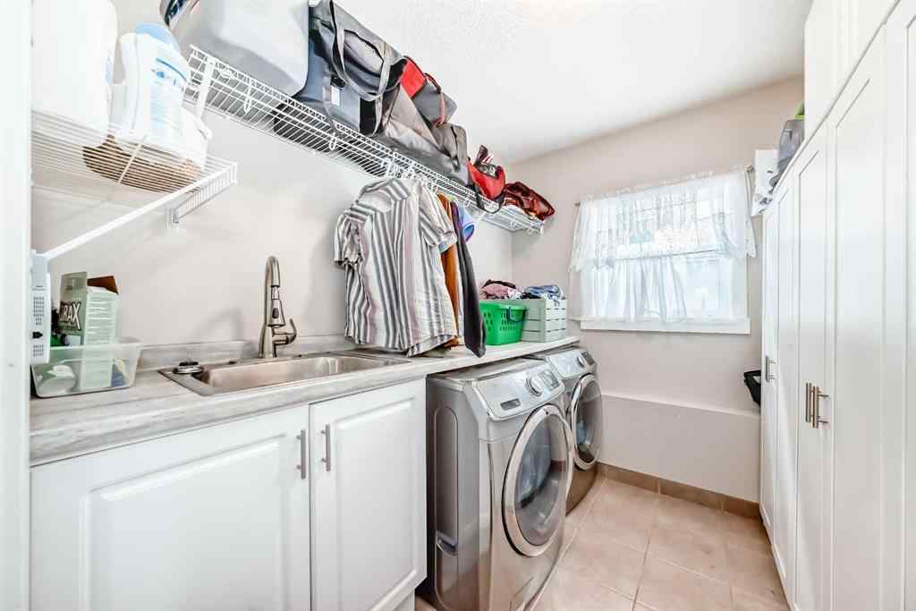 MLS® A2237084 - 60 Sunlake Road SE in Sundance Calgary, Residential