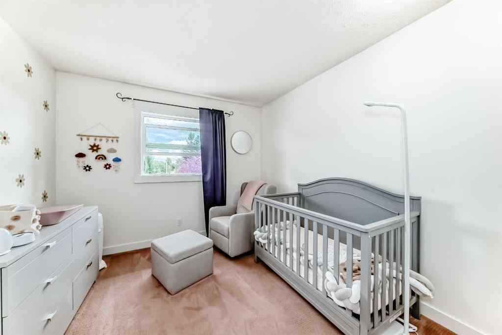 MLS® A2237084 - 60 Sunlake Road SE in Sundance Calgary, Residential