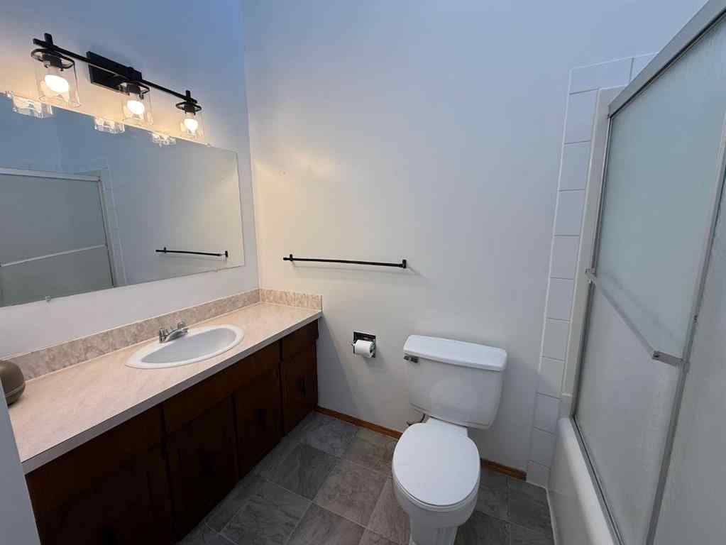 MLS® A2237092 - 4206, 4208 44 Street   in Riverside Ponoka, Residential