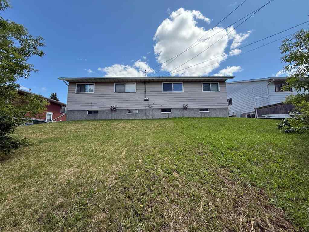 MLS® A2237092 - 4206, 4208 44 Street   in Riverside Ponoka, Residential