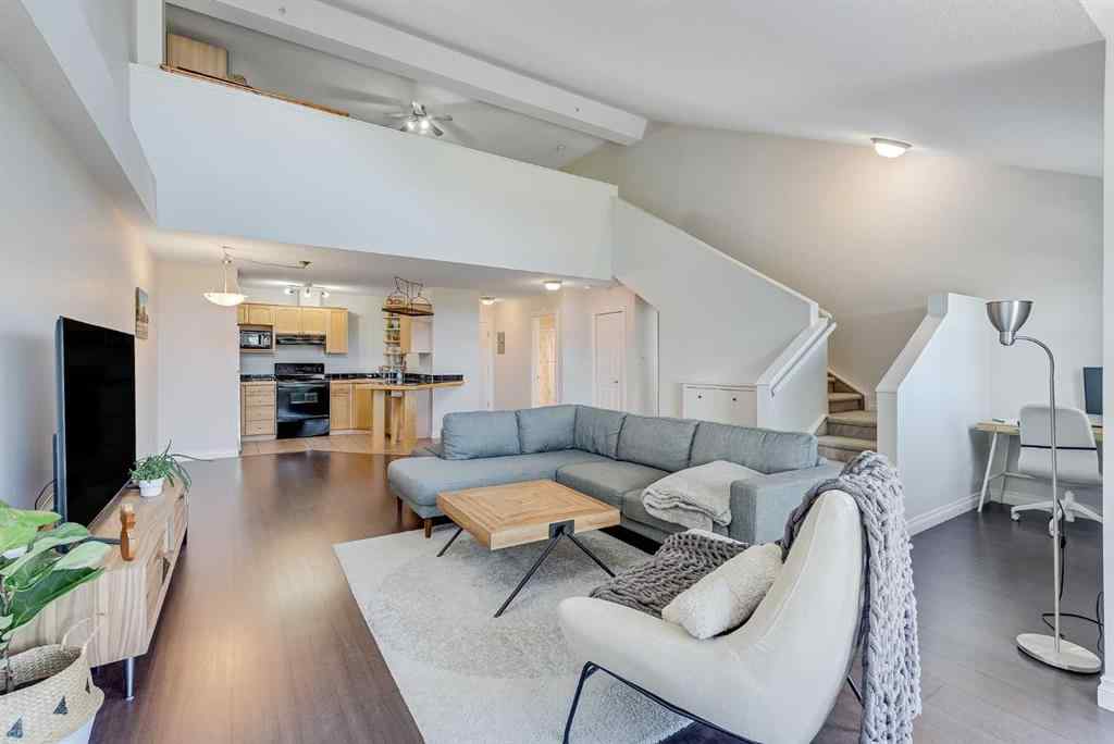 MLS® A2237094 - Unit #303 1631 28 Avenue SW in South Calgary Calgary, Residential