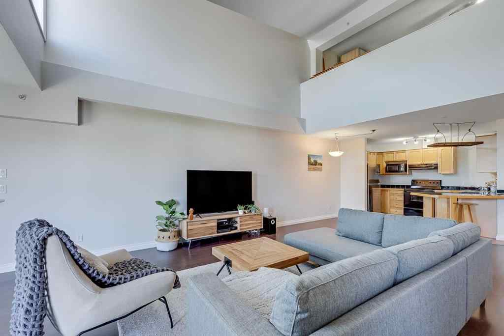 MLS® A2237094 - Unit #303 1631 28 Avenue SW in South Calgary Calgary, Residential