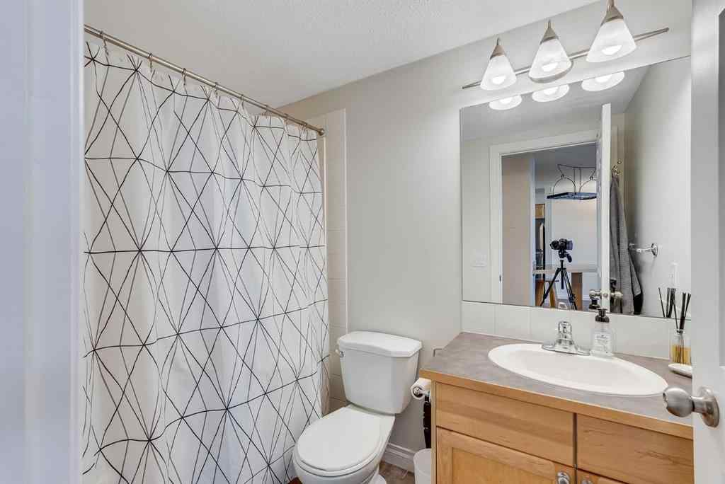 MLS® A2237094 - Unit #303 1631 28 Avenue SW in South Calgary Calgary, Residential