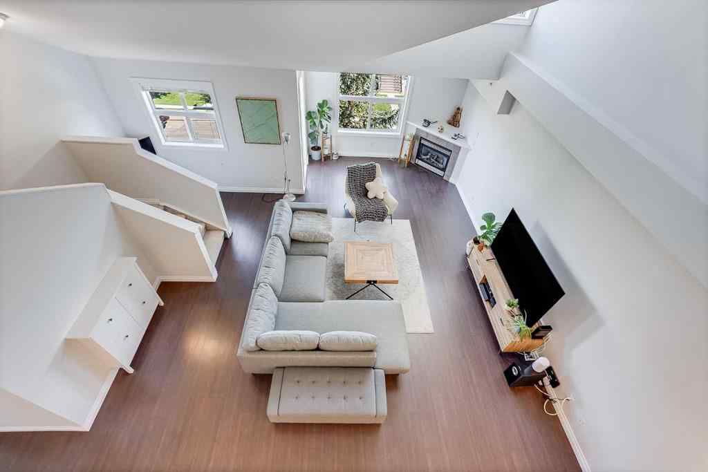 MLS® A2237094 - Unit #303 1631 28 Avenue SW in South Calgary Calgary, Residential