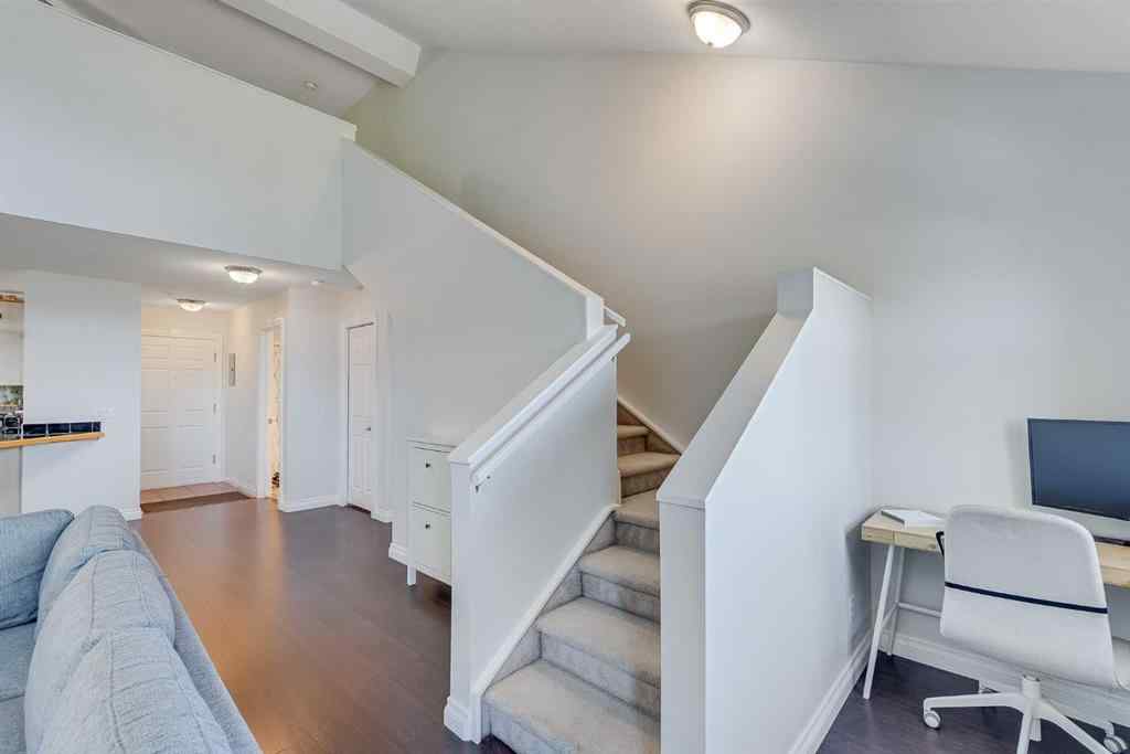 MLS® A2237094 - Unit #303 1631 28 Avenue SW in South Calgary Calgary, Residential
