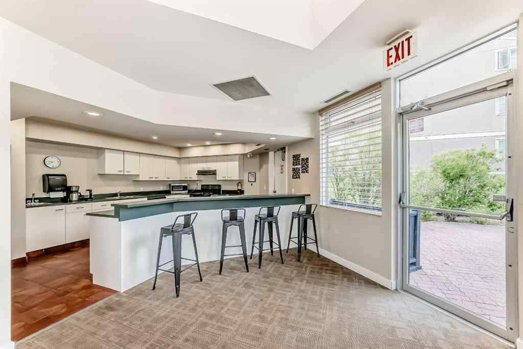 MLS® A2237108 - Unit #33 2033 Edenwold Heights NW in Edgemont Calgary, Residential