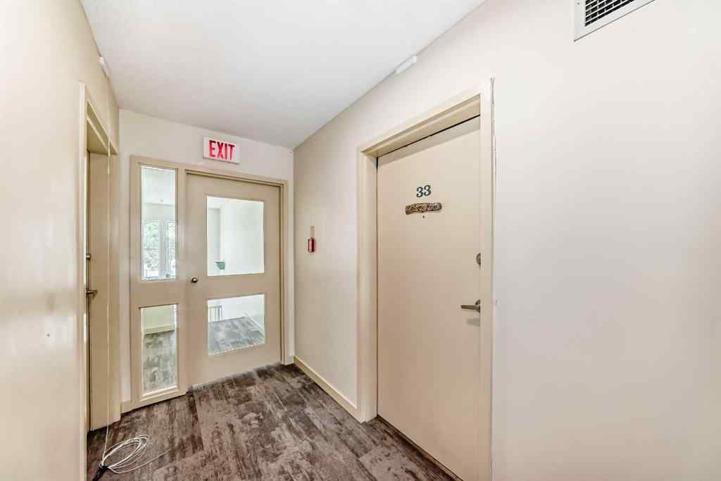 MLS® A2237108 - Unit #33 2033 Edenwold Heights NW in Edgemont Calgary, Residential