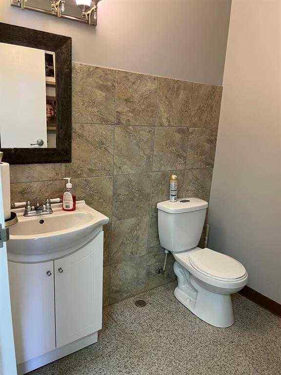 MLS® A2237118 - 114 1 Avenue  in NONE Maidstone, Commercial