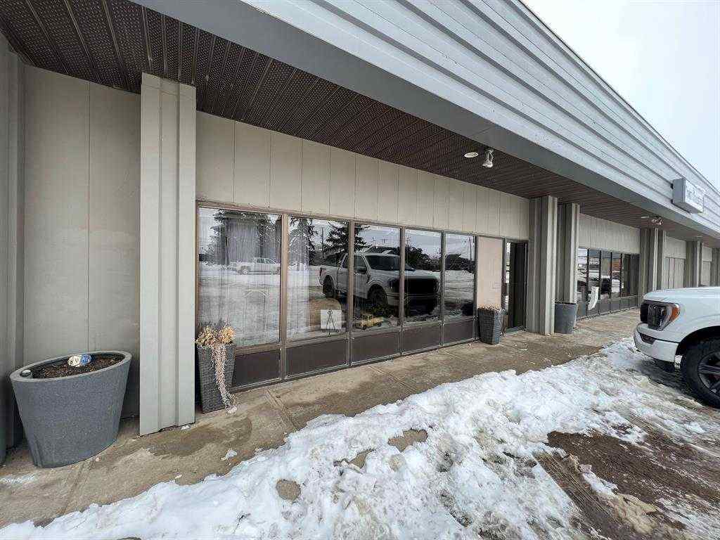 MLS® A2237118 - 114 1 Avenue  in NONE Maidstone, Commercial