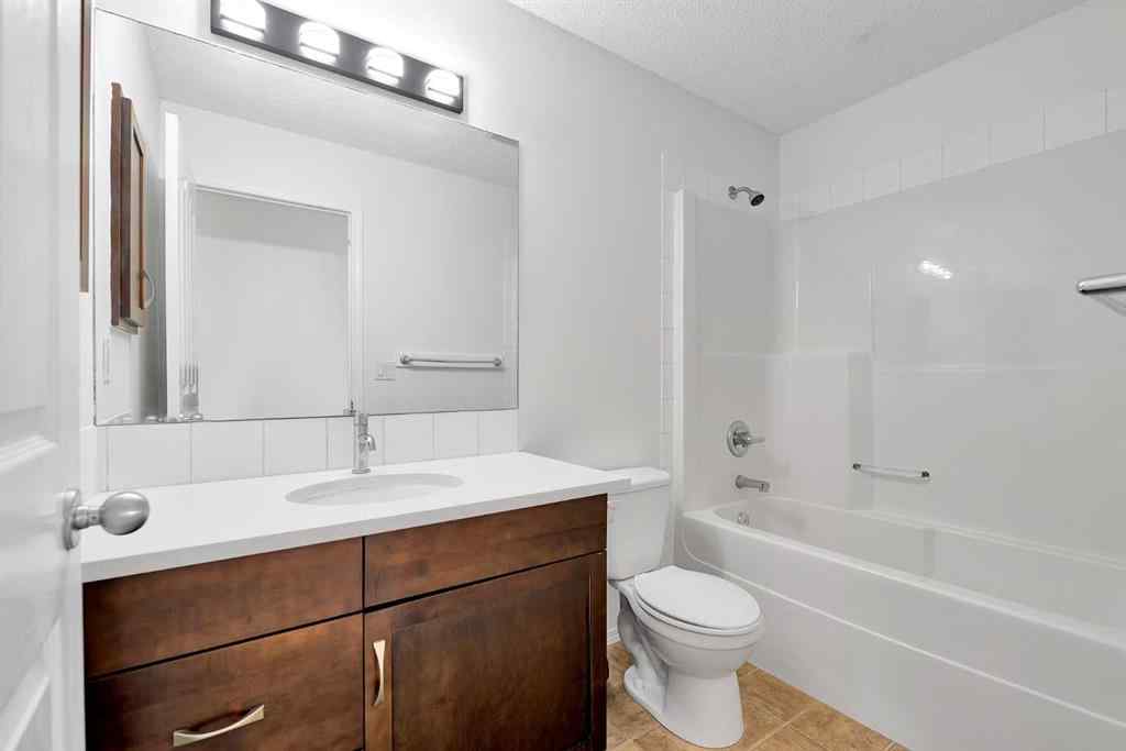 MLS® A2237131 - 324 New Brighton Place SE in New Brighton Calgary, Residential