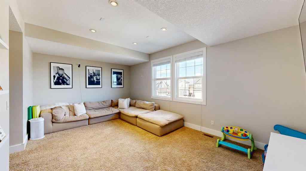 MLS® A2237138 - 198 Mahogany Passage SE in Mahogany Calgary, Residential