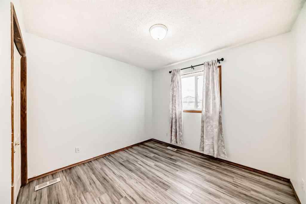 MLS® A2237152 - 52 Saddleback Way NE in Saddle Ridge Calgary, Residential