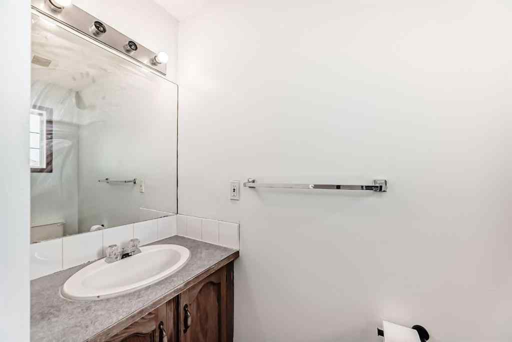 MLS® A2237152 - 52 Saddleback Way NE in Saddle Ridge Calgary, Residential