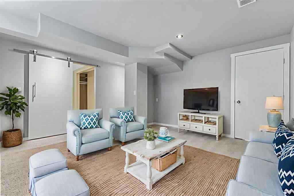 MLS® A2237163 - 20 Gissing Drive SW in Glamorgan Calgary, Residential