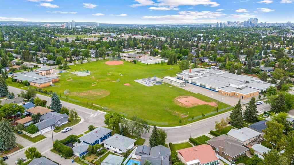 MLS® A2237163 - 20 Gissing Drive SW in Glamorgan Calgary, Residential