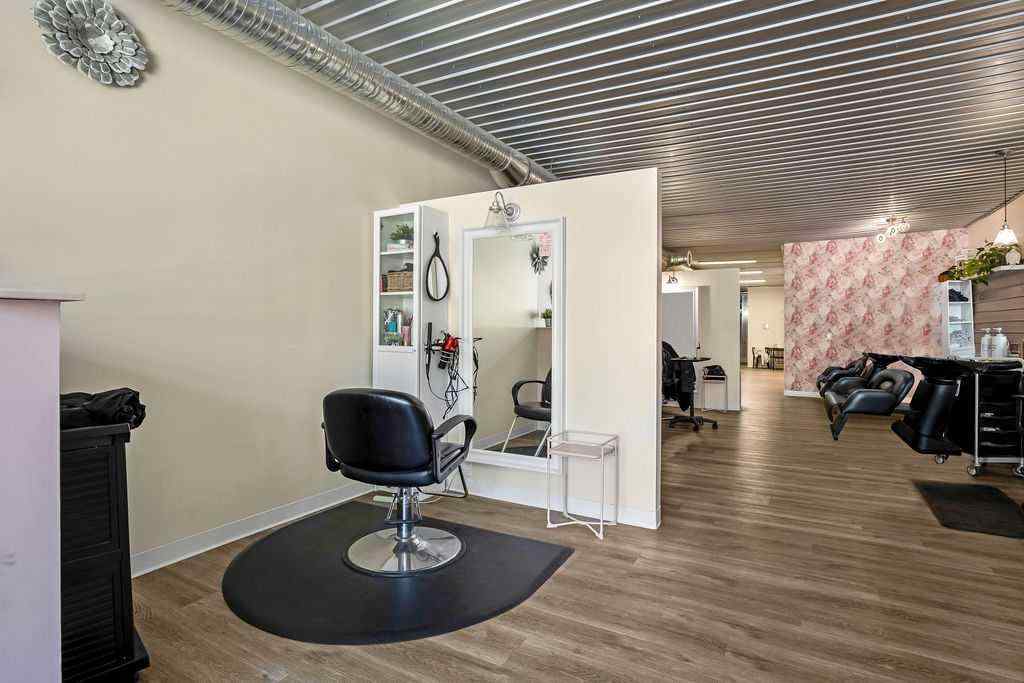 MLS® A2237164 - 133 5th Avenue SW in NONE High River, Commercial