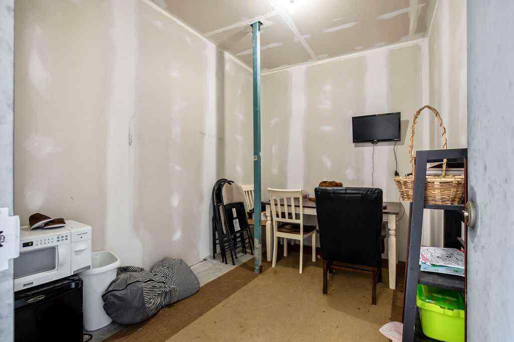MLS® A2237164 - 133 5th Avenue SW in NONE High River, Commercial