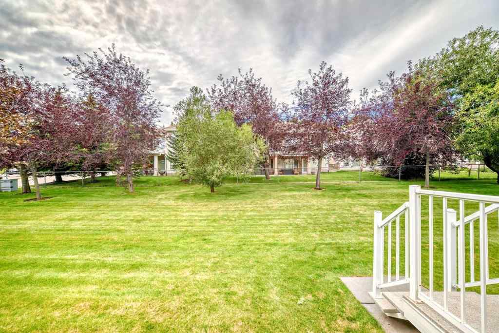 MLS® A2237172 - 11 Hamptons Bay NW in Hamptons Calgary, Residential