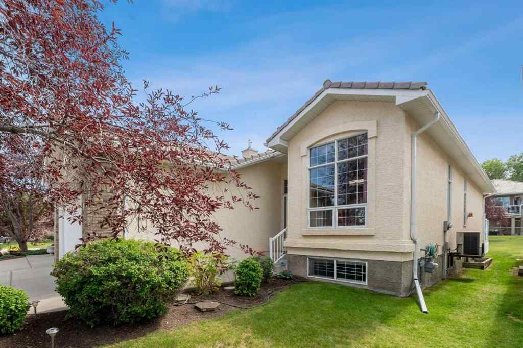 MLS® A2237172 - 11 Hamptons Bay NW in Hamptons Calgary, Residential