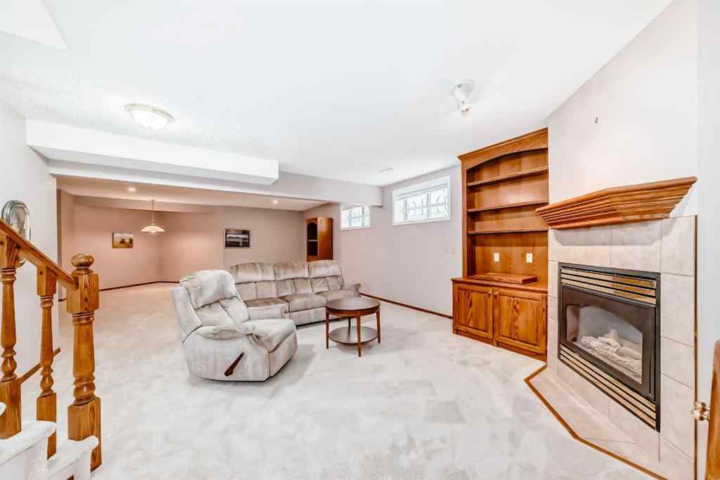 MLS® A2237172 - 11 Hamptons Bay NW in Hamptons Calgary, Residential