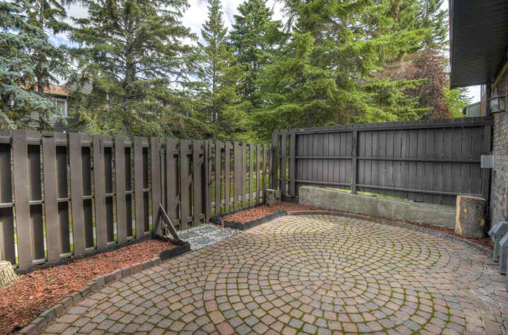MLS® A2237206 - Unit #98 210 86 Avenue SE in Acadia Calgary, Residential