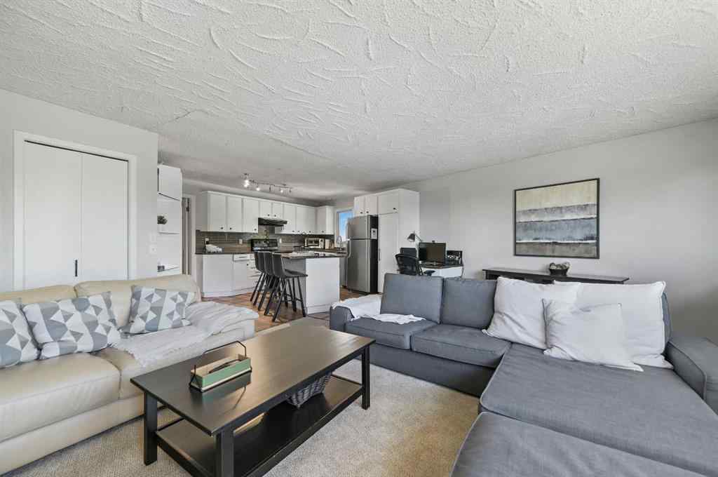 MLS® A2237209 - 2326 19 Street SW in Bankview Calgary, Residential