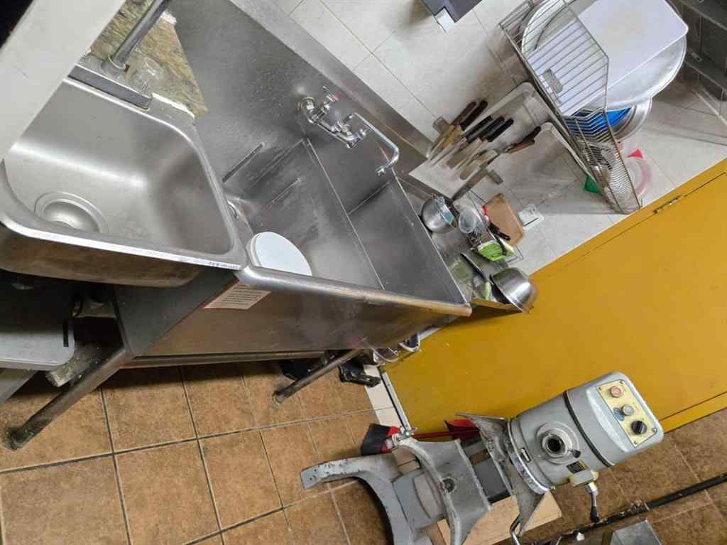 MLS® A2237216 -     in  Calgary, Commercial