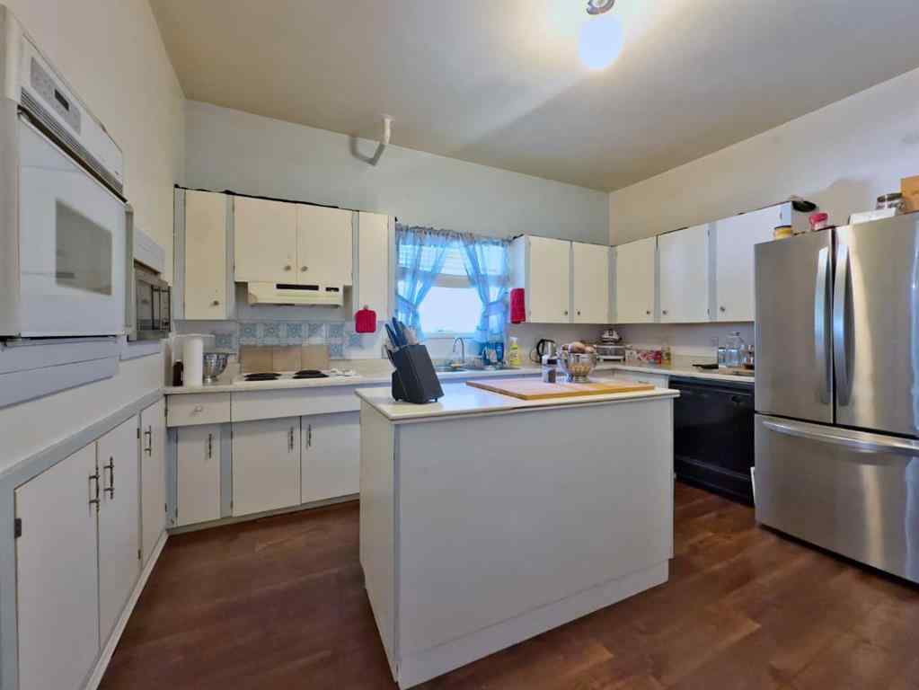 MLS® A2237217 - 6754 17 Avenue  in NONE Coleman, Residential