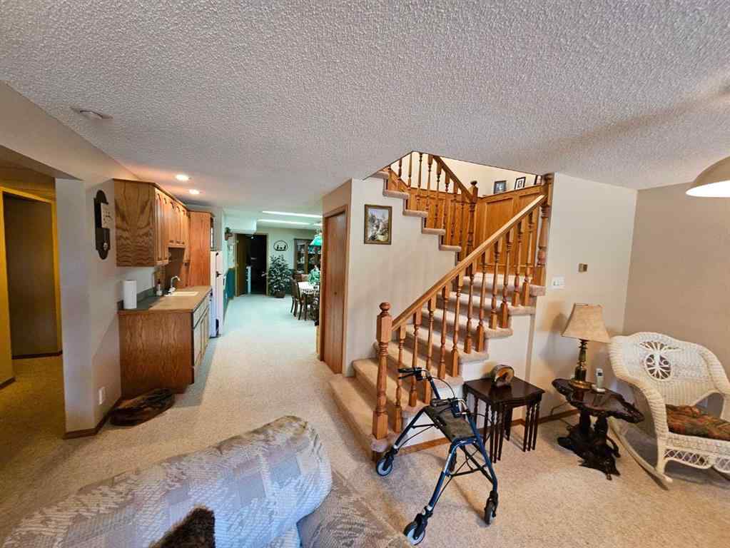 MLS® A2237245 - 301 Centre Avenue NE in NONE Milk River, Residential
