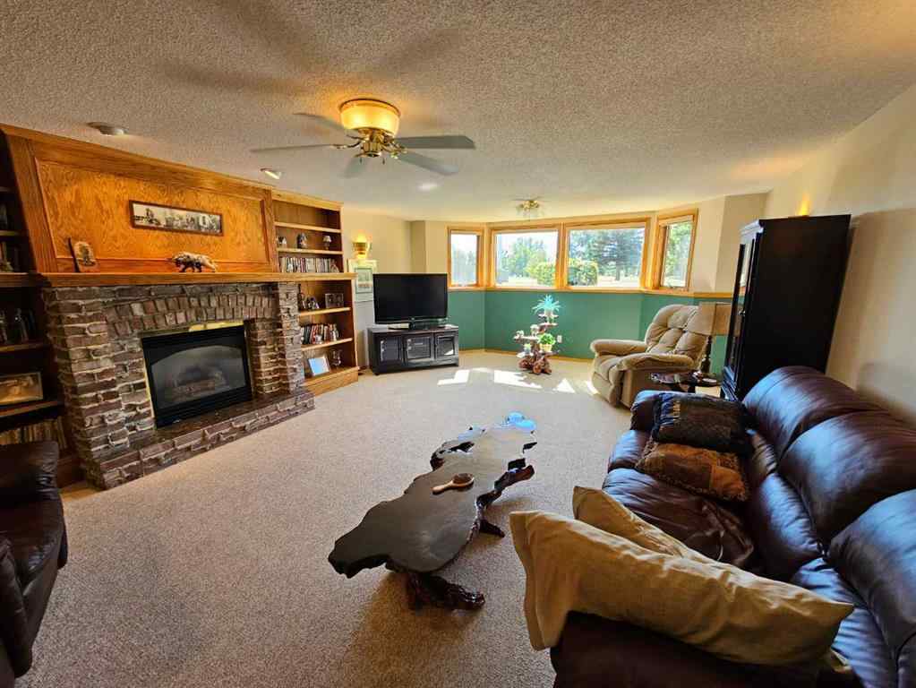 MLS® A2237245 - 301 Centre Avenue NE in NONE Milk River, Residential
