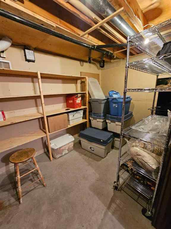 MLS® A2237245 - 301 Centre Avenue NE in NONE Milk River, Residential