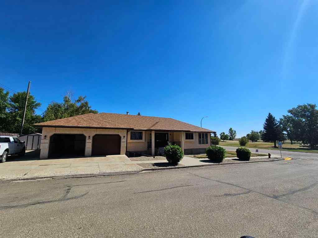 MLS® A2237245 - 301 Centre Avenue NE in NONE Milk River, Residential