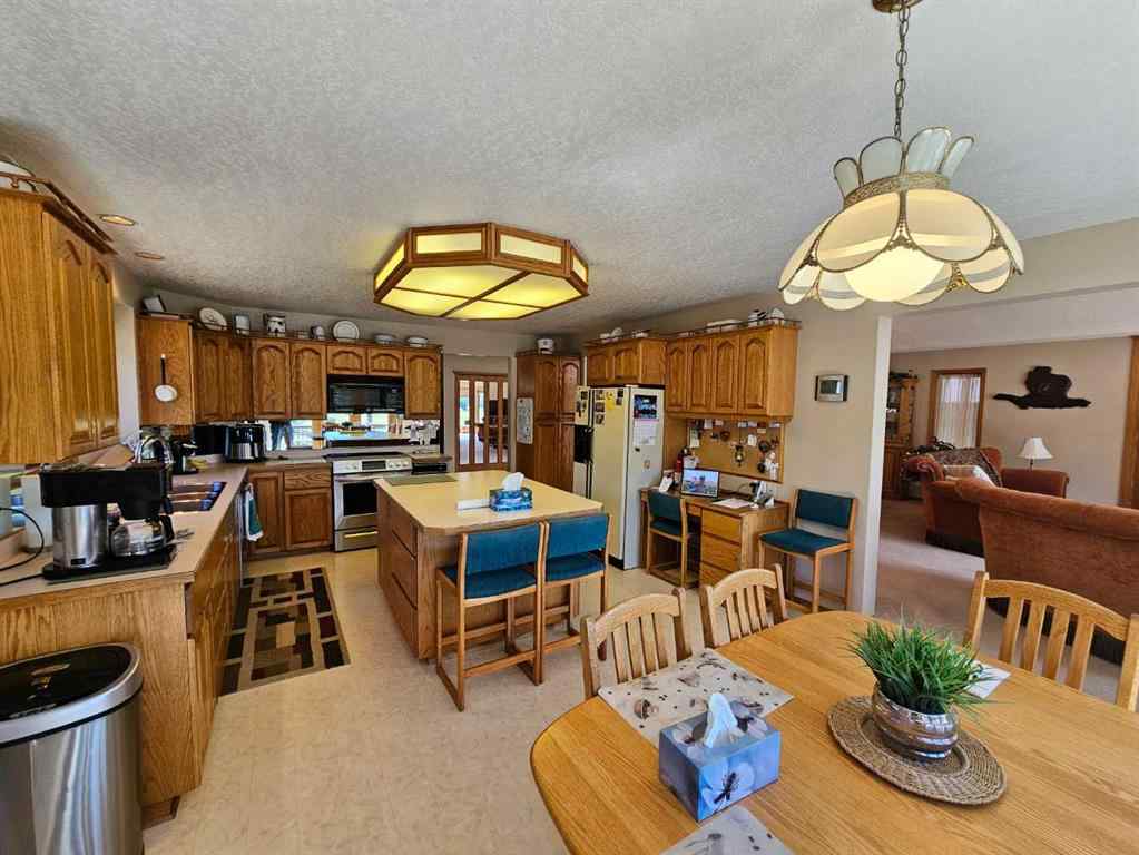 MLS® A2237245 - 301 Centre Avenue NE in NONE Milk River, Residential