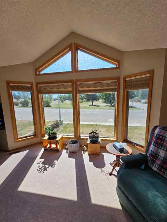 MLS® A2237245 - 301 Centre Avenue NE in NONE Milk River, Residential