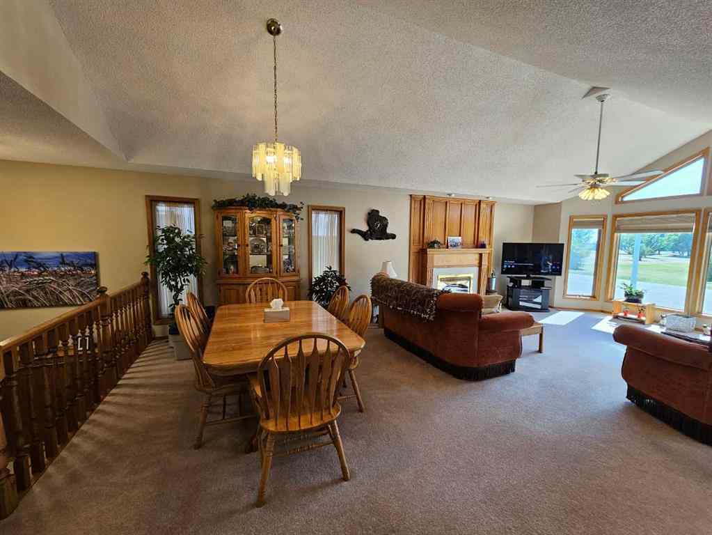 MLS® A2237245 - 301 Centre Avenue NE in NONE Milk River, Residential