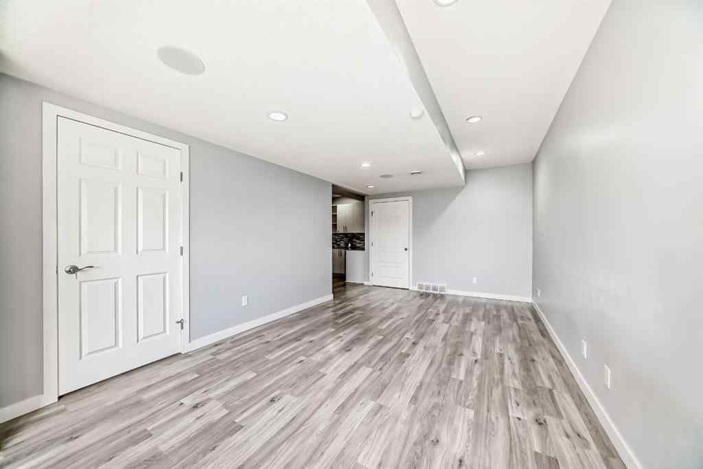MLS® A2237250 - 172 SPRINGMERE Grove  in Westmere Chestermere, Residential