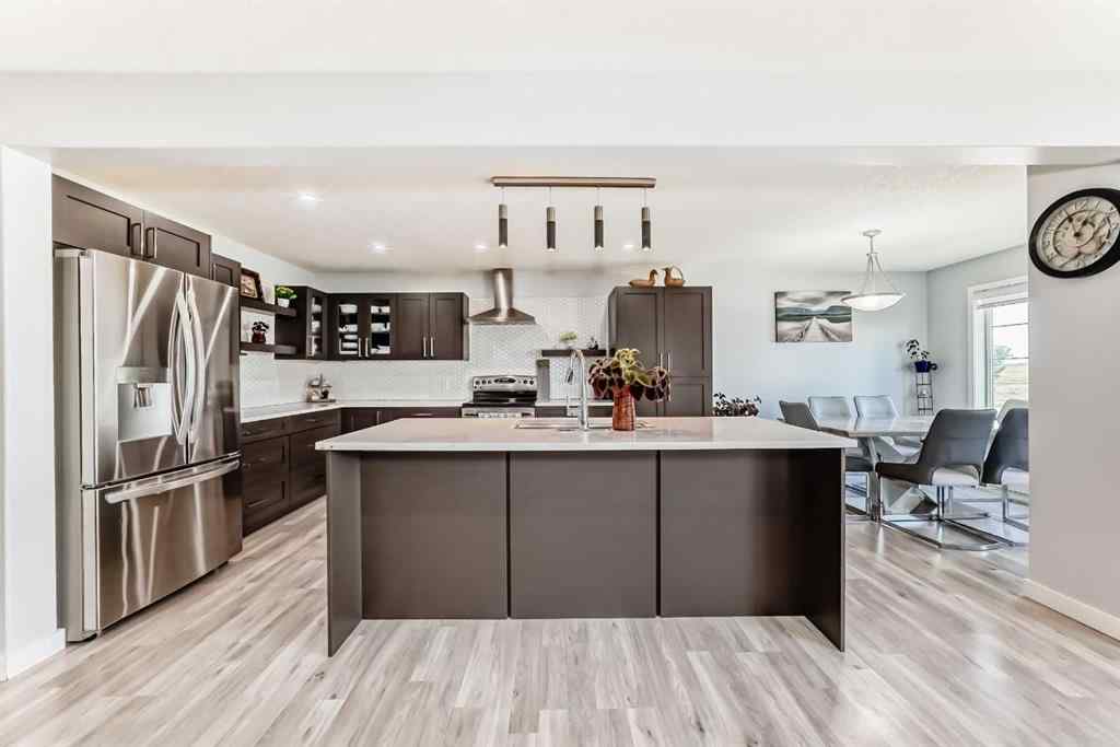 MLS® A2237250 - 172 SPRINGMERE Grove  in Westmere Chestermere, Residential