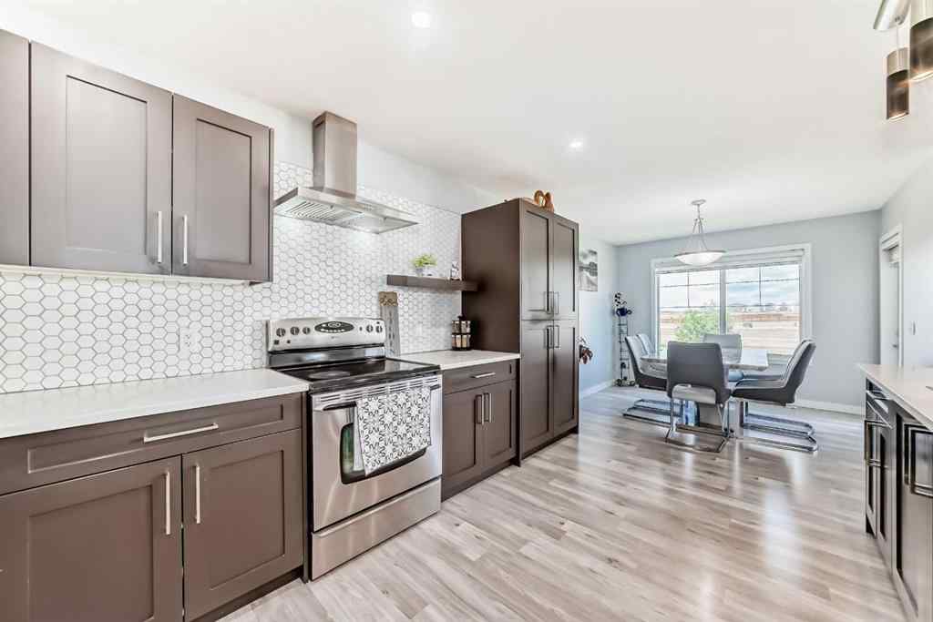 MLS® A2237250 - 172 SPRINGMERE Grove  in Westmere Chestermere, Residential