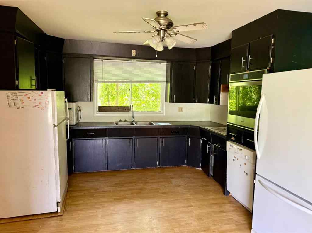 MLS® A2237253 - 9917 103 Avenue  in Plamondon Plamondon, Residential