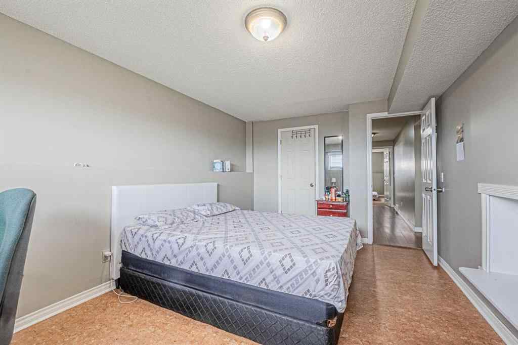 MLS® A2237301 - 96 Appleside Close SE in Applewood Park Calgary, Residential