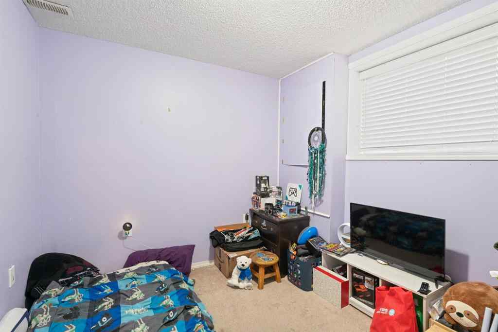 MLS® A2237303 - 25 Elgin Meadows View SE in McKenzie Towne Calgary, Residential