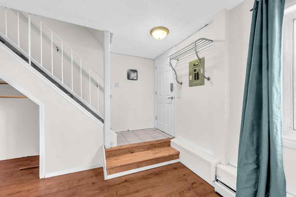 MLS® A2237311 - Unit #21 3809 45 Street SW in Glenbrook Calgary, Residential