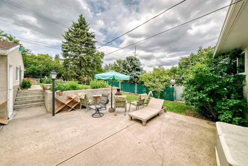 MLS® A2237324 - 1004 Hunterston Hill NW in Huntington Hills Calgary, Residential