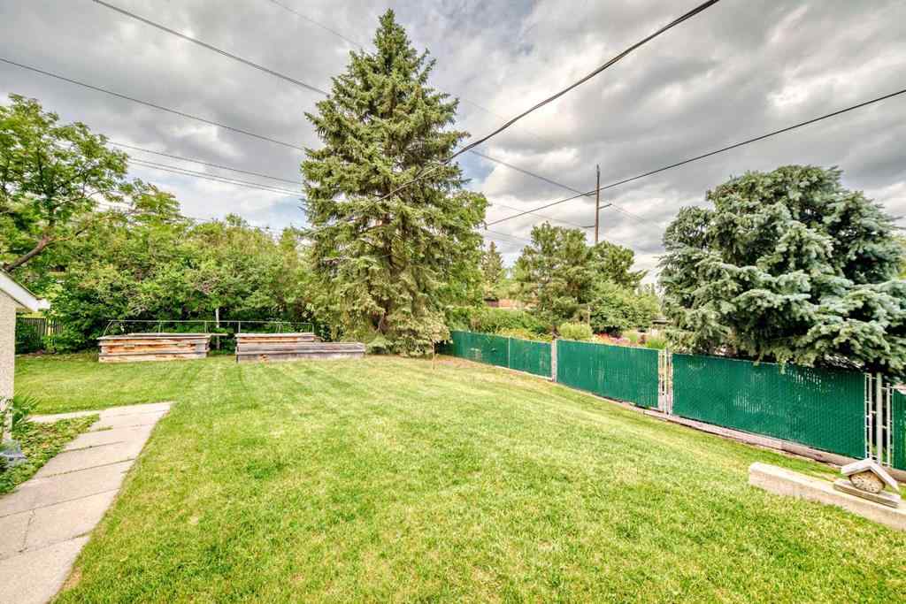MLS® A2237324 - 1004 Hunterston Hill NW in Huntington Hills Calgary, Residential