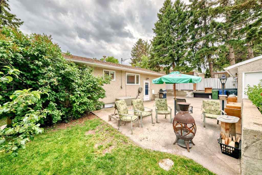 MLS® A2237324 - 1004 Hunterston Hill NW in Huntington Hills Calgary, Residential