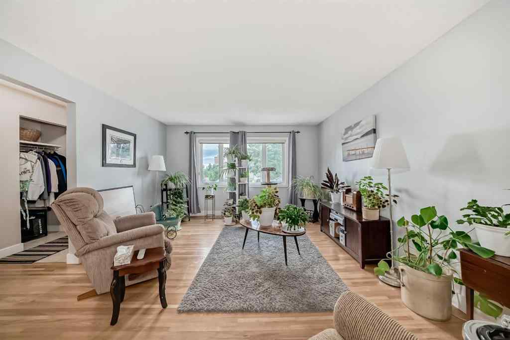 MLS® A2237324 - 1004 Hunterston Hill NW in Huntington Hills Calgary, Residential