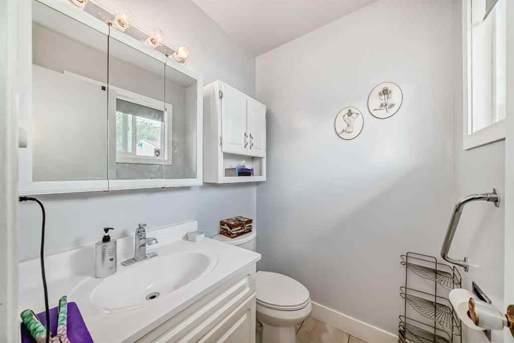 MLS® A2237324 - 1004 Hunterston Hill NW in Huntington Hills Calgary, Residential